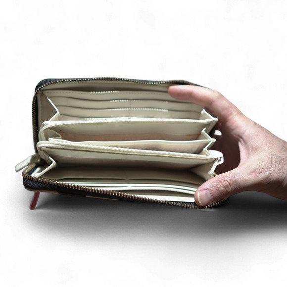 Kate Spade Neda Grove Street printed Pop Art Check Zip Around Wallet Girly GUC - Picture 10 of 15